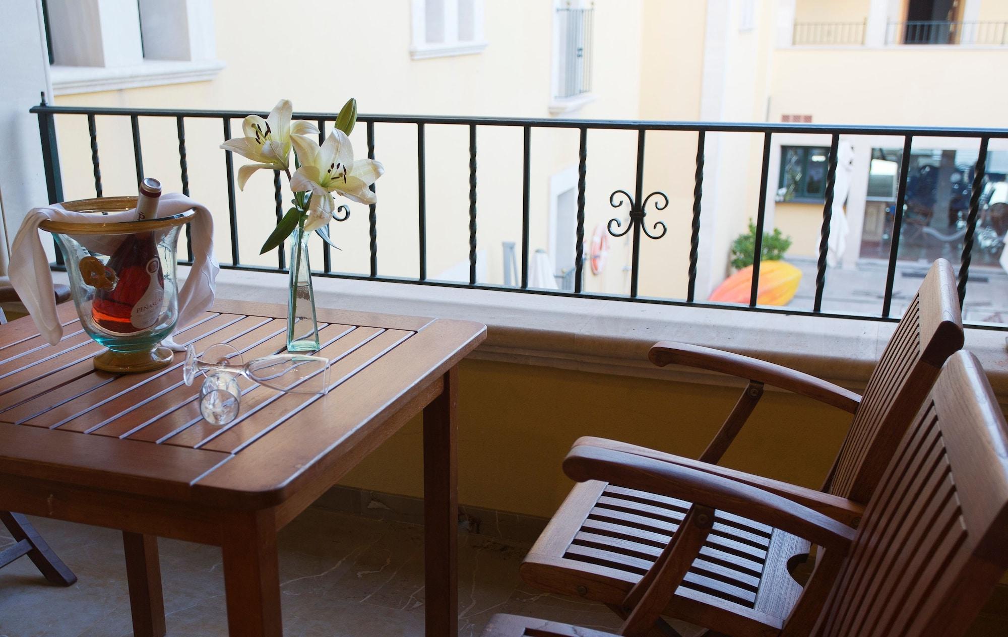 Apartments Galeon Suites Port de Pollenca Εξωτερικό φωτογραφία